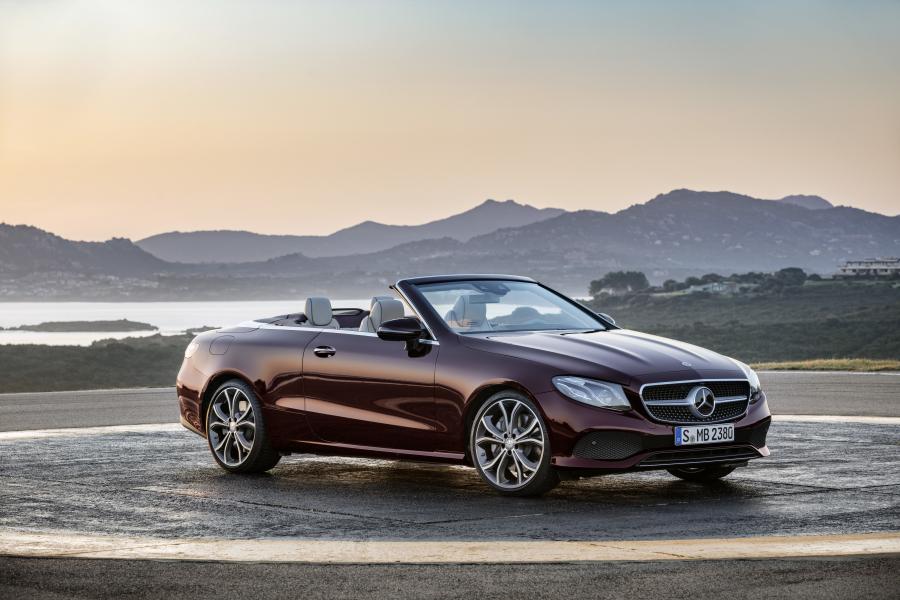  Mercedes-Benz E400 Cabriolet 25th Anniversary 2017 года  (WW) (фото 18 из 44)